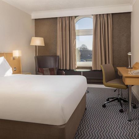 Hilton York Hotel Bagian luar foto