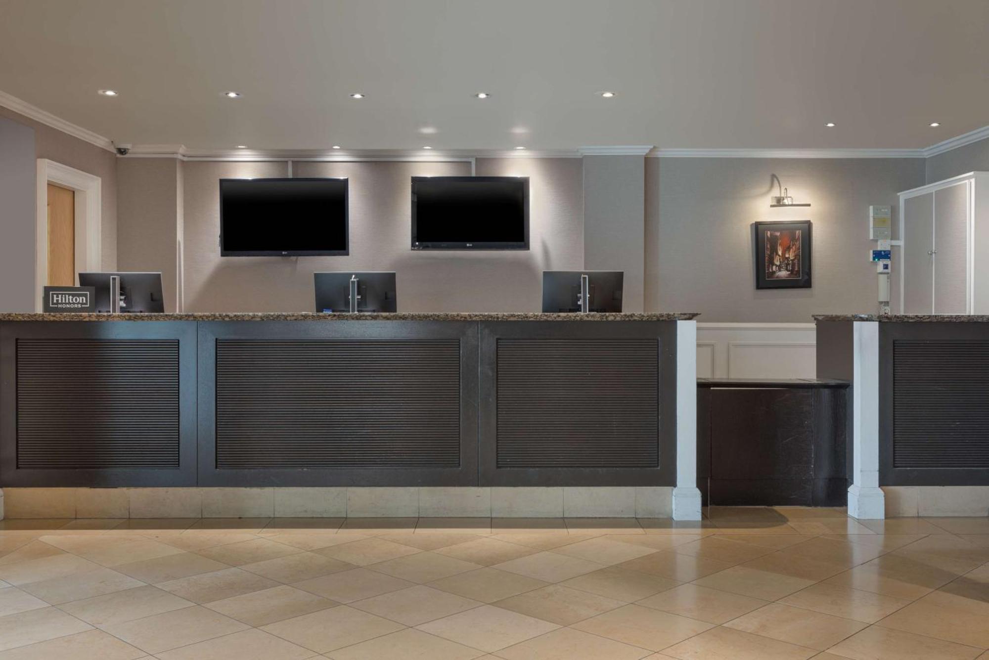 Hilton York Hotel Bagian luar foto