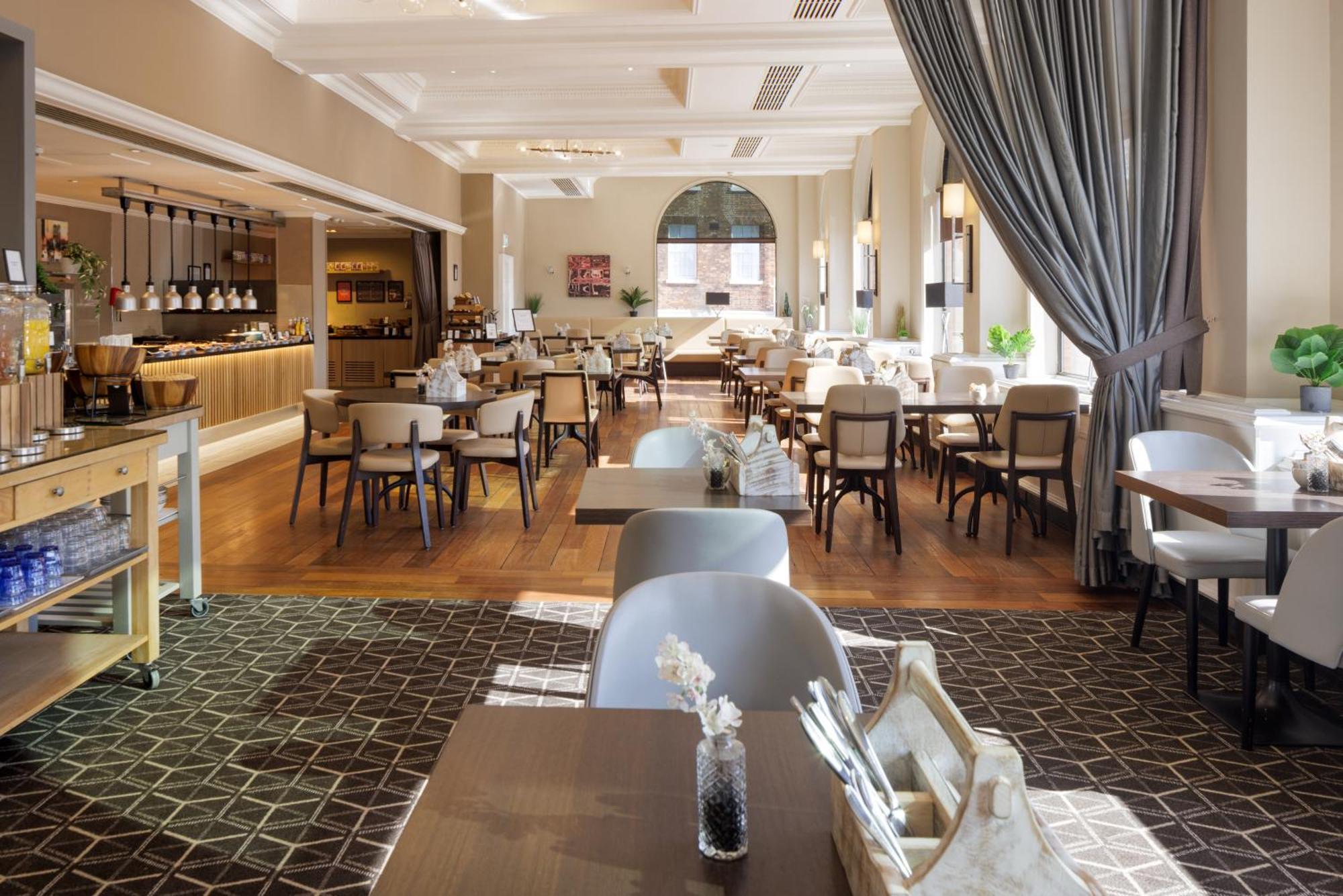 Hilton York Hotel Bagian luar foto
