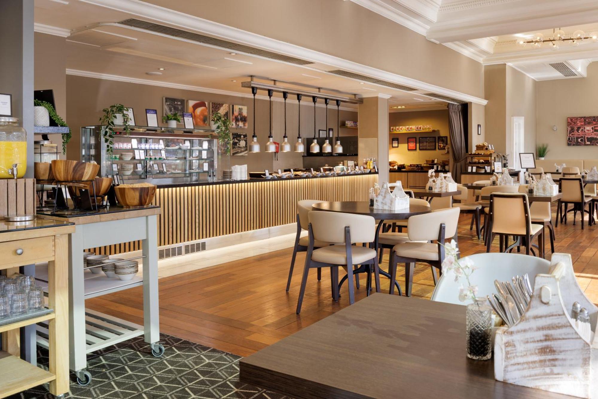 Hilton York Hotel Bagian luar foto