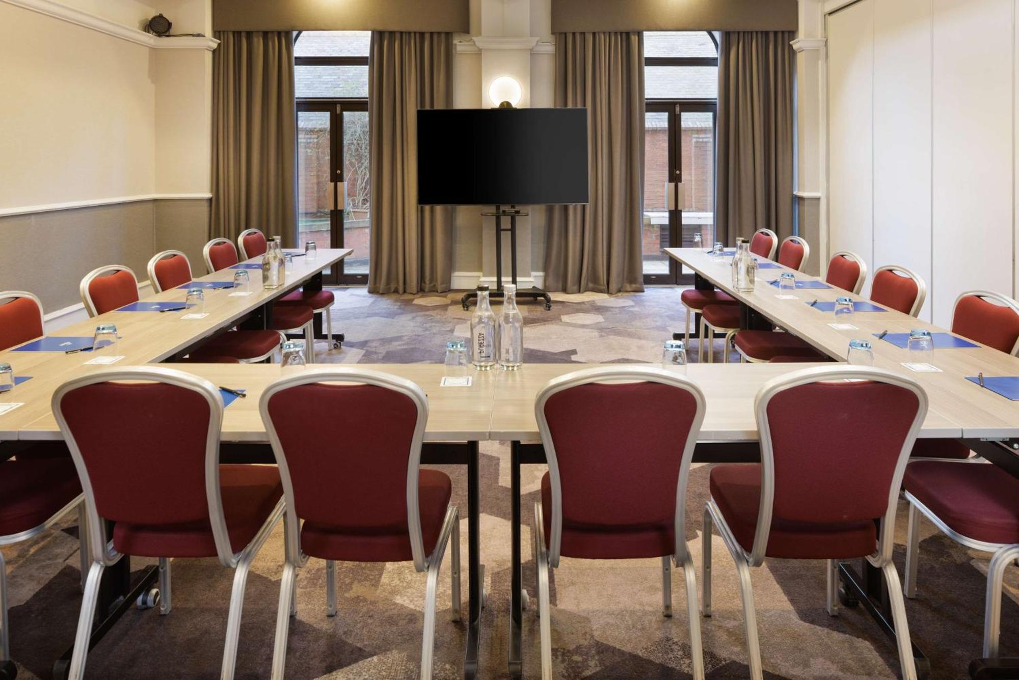 Hilton York Hotel Bagian luar foto