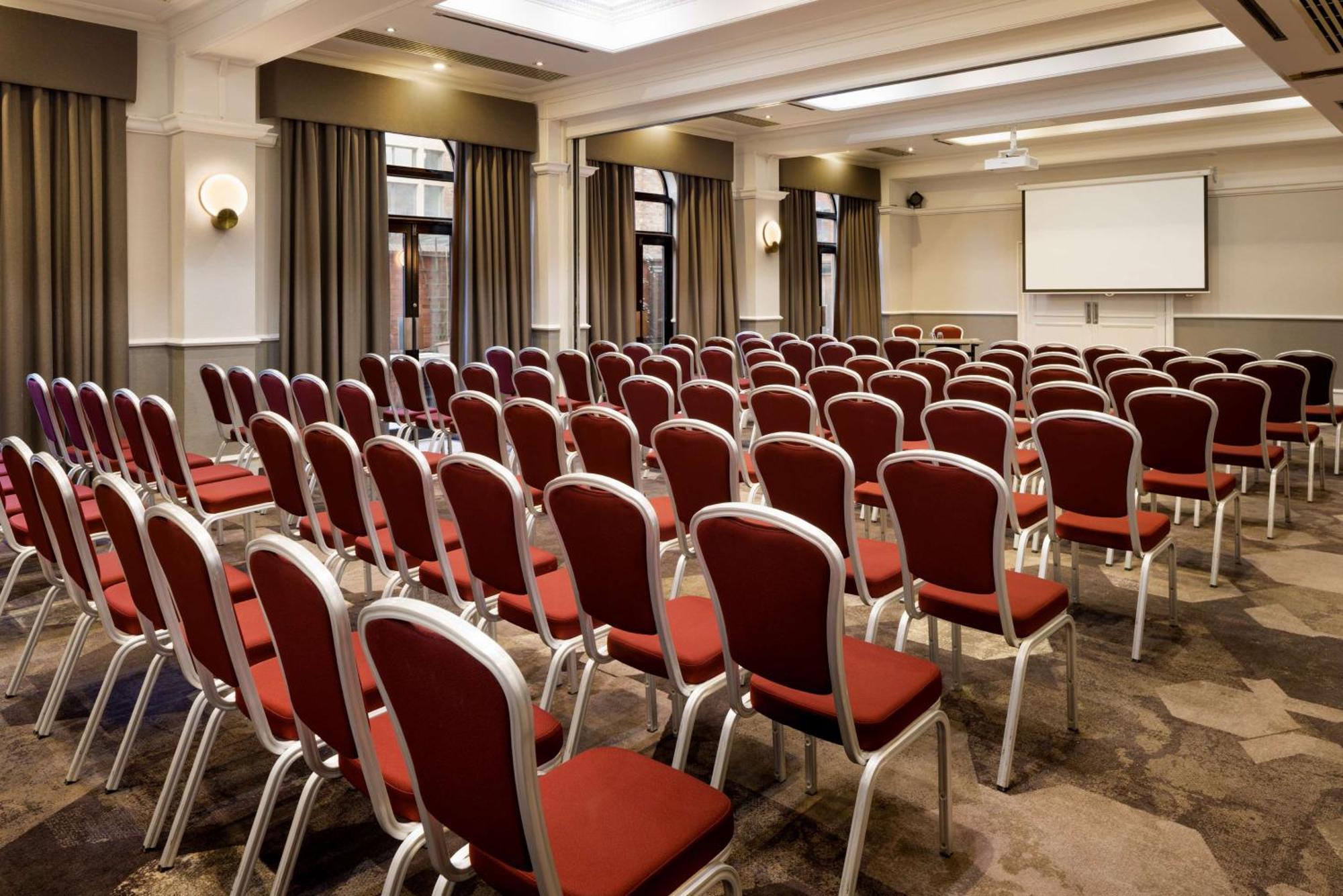 Hilton York Hotel Bagian luar foto