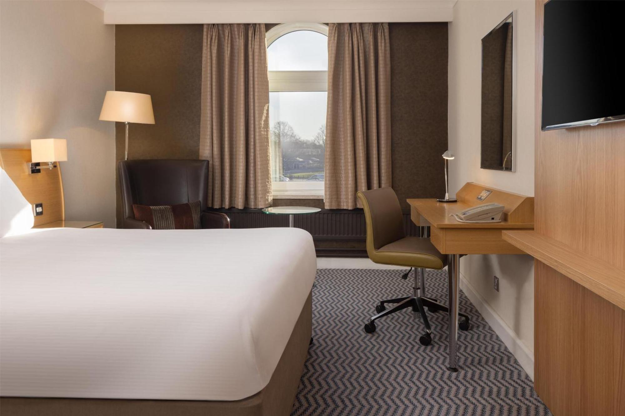 Hilton York Hotel Bagian luar foto